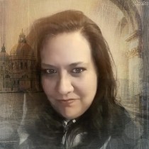 Michelle Phoenix Tremain's avatar
