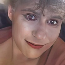 Kirstie Thompson's avatar
