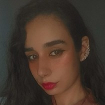 Camila Oliveira's avatar